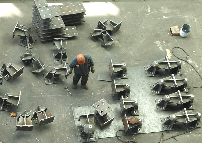 吴江煤棚网架双向支座